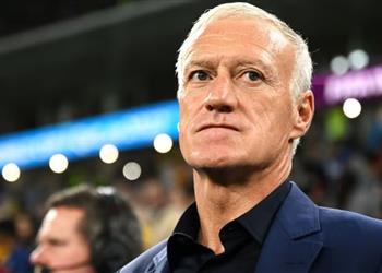 ليكيب توضح موقف عقد ديشامب الجديد بعد استبعاد رئيس الاتحاد الفرنسي