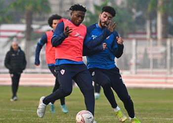 مران الزمالك جلسة مطولة بين فيريرا ولاعب الفريق وعودة عمر جابر