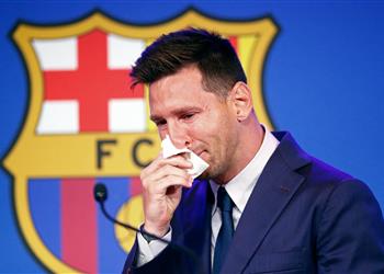 عضو برشلونة السابق يهين ميسي جرذ مجاري وقزم هرموني