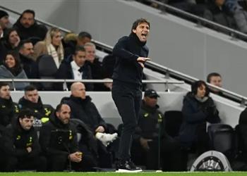 كونتي آرسنال قادر على التتويج بالدوري الإنجليزي وفخور بما قدمناه أمامهم