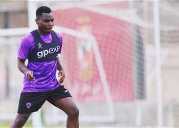 مدرب يانج أفريكانز يرد على أنباء طلب التعاقد مع لويس ميكيسوني