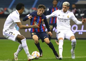 جافي بعد الثلاثية أمام ريال مدريد تشافي خطط لنهائي السوبر بشكل جيد للغاية