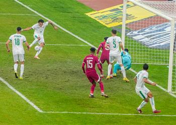 فيديو العراق يفوز على قطر بهدفين ويتأهل لنهائي خليجي 25