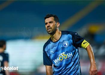 فيديو جماهير الزمالك تدعم عبد الله السعيد بعد استبداله