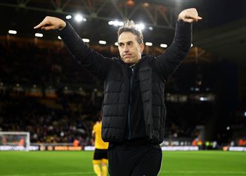 مدرب ولفرهامبتون يحذر ليفربول قبل مباراة كأس الاتحاد