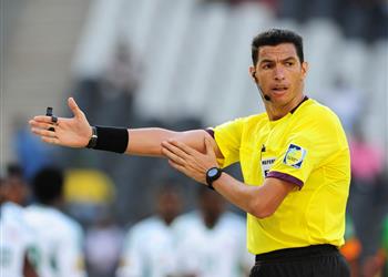 جهاد جريشة يعلق على طرد علي جبر في مباراة الزمالك وبيراميدز