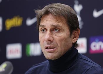 مستشهد ا بإيطاليا كونتي ينتقد عادة سيئة في إنجلترا