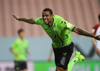 وكيل جوستافو دا سيلفا يرد عبر بطولات على أنباء اهتمام الأهلي بضمه