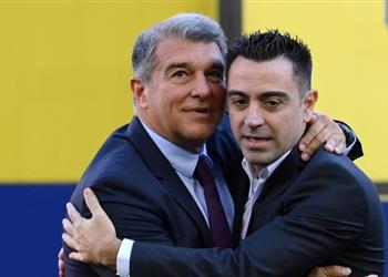 تقارير برشلونة يحسم أولى صفقاته الصيفية