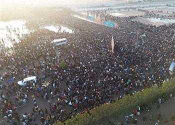 بي إن سبورتس حالة وفاة وعشرات المصابين أمام ملعب نهائي خليجي 25 واتجاه لإلغاء المباراة