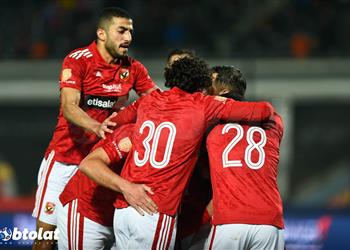 فيديو إصابة محمد عبد المنعم في مباراة الأهلي وبيراميدز