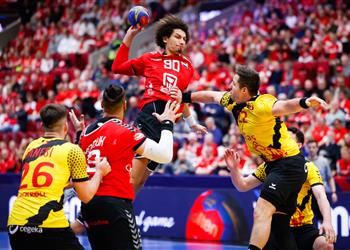 عمرو صلاح الدنمارك تحاول الضغط على مصر ومكافآت للاعبين حال التأهل لنصف النهائي