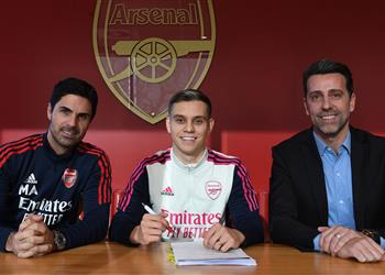 أرتيتا يوضح موقف تروسارد من المشاركة أمام مانشستر يونايتد