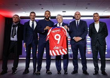 ديباي يكشف حديثه مع سيميوني وجريزمان ويؤكد تأثرت بـ أتلتيكو مدريد منذ هزيمة برشلونة أمامهم