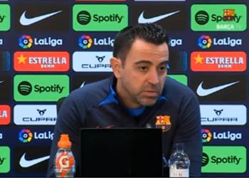 تشافي مصدوم مما حدث لـ داني ألفيس ولا نقارن أنفسنا بـ ريال مدريد