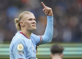 معادل ا محمد صلاح هالاند ي حقق أرقام ا مميزة بعد تسجيله هاتريك أمام ولفرهامبتون