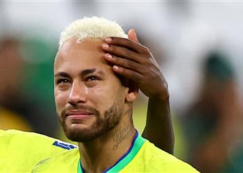 جاليتيه نيمار عاد إلى باريس سان جيرمان من كأس العالم مصاب ا