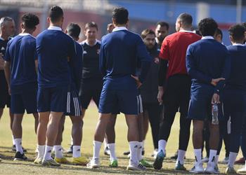مران الأهلي انتظام ثنائي الدفاع وكولر وعبد الحفيظ يحاضران اللاعبين