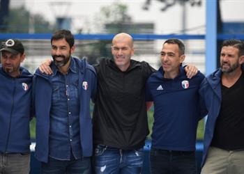 بيريس يعلق على غياب ديشامب عن اجتماع جيل 98 وحقيقة الخلاف مع زيدان