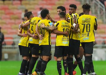 فيديو عبد الرازق حمد الله يسجل هدف اتحاد جدة الثاني أمام النصر