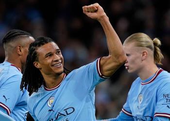 ناثان آكي بعد فوز مانشستر سيتي آرسنال أجبرنا على استخدام هالاند أكثر من المعتاد