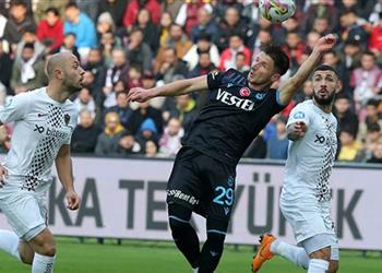 فيديو تريزيجيه يشارك في خسارة طرابزون سبور أمام هاتاي سبور في الدوري التركي
