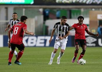 الأهلي يوضح لـ بطولات التفاصيل المالية لصفقة قندوسي