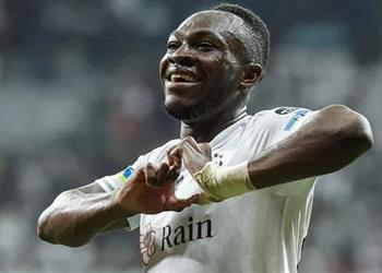 تقارير تركية مهاجم ليفربول وميلان الأسبق مفتاح انتقال موليكا إلى الأهلي