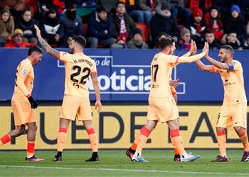 أتلتيكو مدريد يداوي جراحه بفوز صعب على أوساسونا في الدوري الإسباني