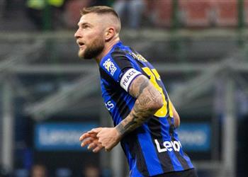 سكاي مدافع مانشستر يونايتد على رادار إنتر ميلان لخلافة سكرينيار