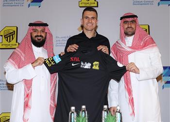 اتحاد جدة يعلن تجديد عقد حارسه لمدة موسم