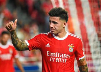 إنزو فرنانديز يتمرد على بنفيكا بسبب تشيلسي