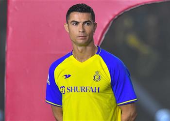 حقيقة وجود بند في عقد رونالدو مع النصر يتيح له الانتقال إلى نيوكاسل