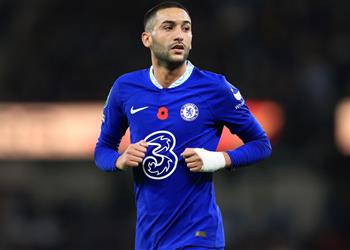 مدرب باريس سان جيرمان يرد على أنباء ضم حكيم زياش من تشيلسي