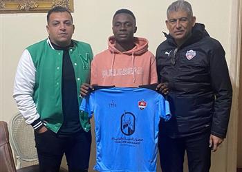 رسمي ا غزل المحلة يضم لاعب نيجيري في صفقة انتقال حر