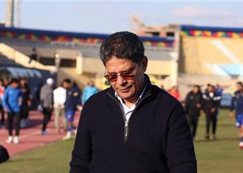 رئيس أسوان يحسم مصير أيمن الرمادي من الرحيل عن تدريب الفريق