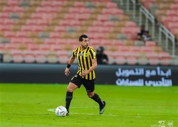 فيديو خبير تحكيمي طارق حامد يستحق الطرد مرتين أمام الهلال