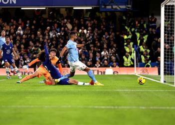 فيديو محرز يقود مانشستر سيتي للفوز على تشيلسي في الدوري الإنجليزي