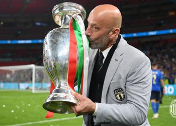 وفاة أسطورة إيطاليا جيانلوكا فيالي عن عمر يناهز 58 عام ا