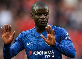 بعد اهتمام برشلونة كانتي يفاضل بين خيارين بشأن مستقبله