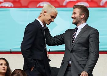 رسمي ا نجل بيكهام ينتقل إلى الدوري الإنجليزي