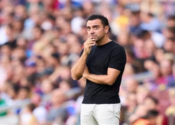 برشلونة ينافس يوفنتوس وميلان على صفقة دفاعية