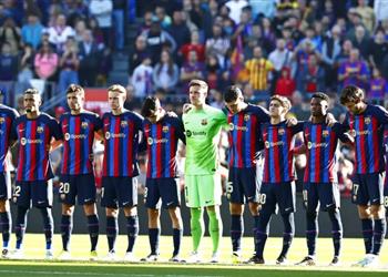 قائمة برشلونة أمام أتلتيكو مدريد في الدوري الإسباني تواجد دي يونج وغياب ليفاندوفسكي