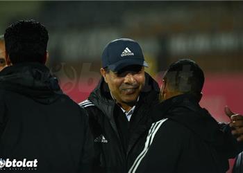 طارق العشري بعد الهزيمة أمام فاركو الأجواء في سموحة ليست جيدة ولا أملك بديلا لـ خالد عبد الفتاح