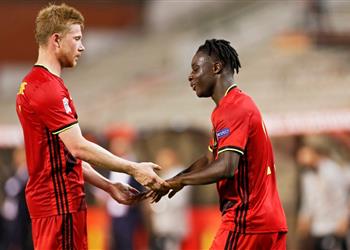 دوكو دي بروين أسطورة ولا أستطيع الانتظار حتى ألعب معه مرة أخرى