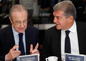 ريال مدريد برشلونة كان نادي النظام وعانينا في فترة فرانكو