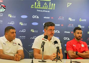 فيتوريا باب منتخب مصر مفتوح لجميع اللاعبين واختيارات أمم إفريقيا لها معايير مختلفة