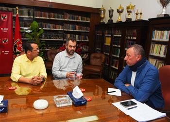 الخطيب يجتمع بـ أوجستي بوش بعد خسارة الأهلي برونزية البطولة العربية وكأس العالم للأندية