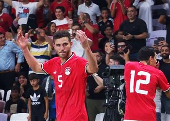 فيديو حمدي فتحي ي سجل هدف منتخب مصر الأول أمام الجزائر