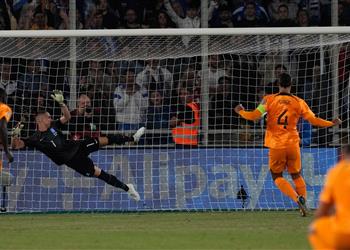 فيديو فان دايك يقود هولندا لفوز قاتل على اليونان في تصفيات يورو 2024